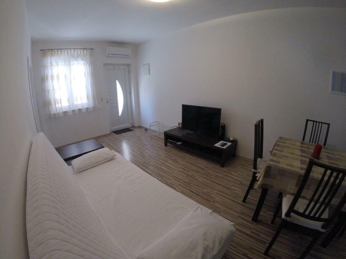 Apartments Babic Sukosan Exterior photo